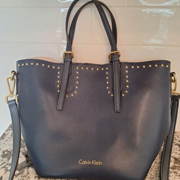 Calvin Klein Blue 2in 1 crossbody - Picture 1 of 10